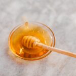 Do jakiej temperatury można podgrzać miód