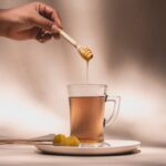 czy mleko z miodem pomaga na kaszel